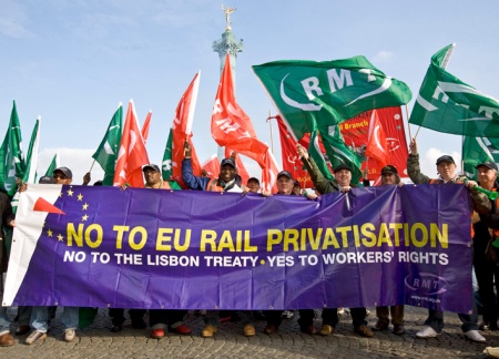 13.11. 2008. Paris. European rail unions protest against EU rail privatisation.